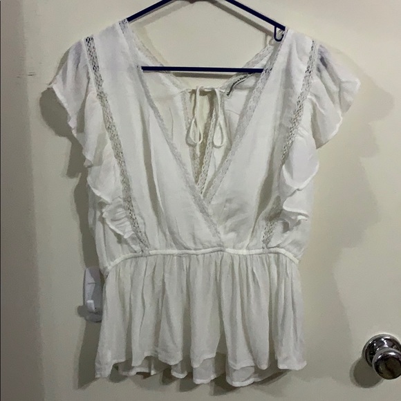 NWOT White Ruffle Blouse - Picture 1 of 4